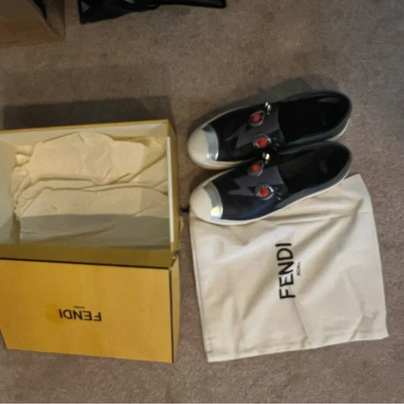 Fendi Faces Studded Leather Skate Sneakers Shoes EUC size 9/40 IN BOX Black